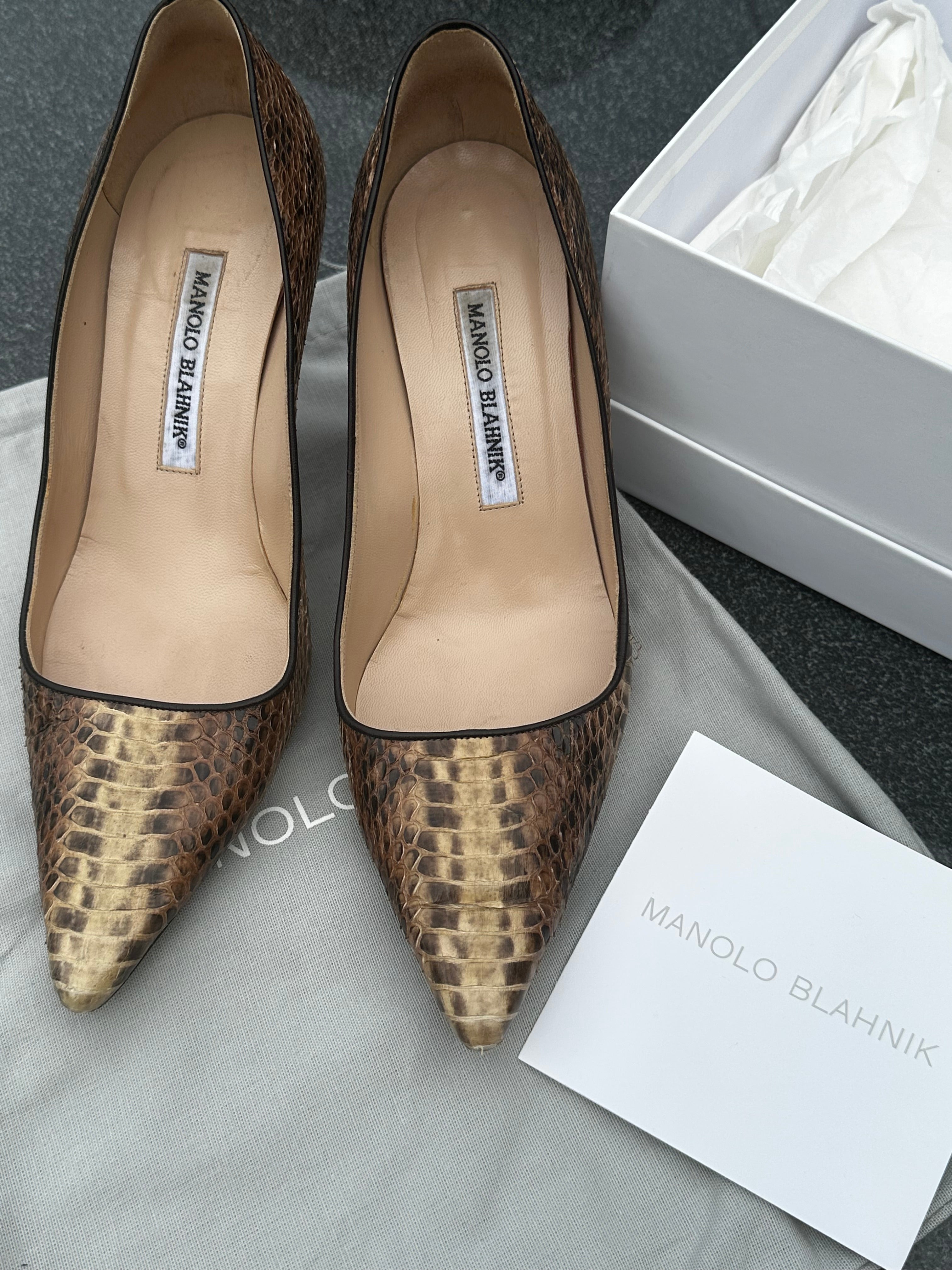 Manolo Blahnik Pumps