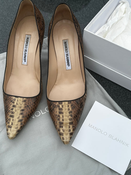 Manolo Blahnik Pumps